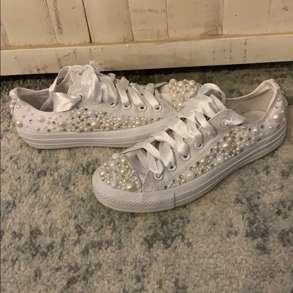 White custom converse